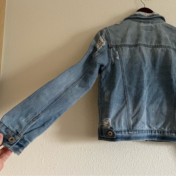 Women's Denim Distressed Jean Jacket Size Medium - Picture 8 of 10